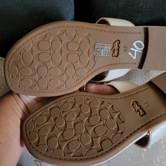 SOLD - Picture 7 of 7